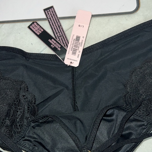 (L) Victoria’s Secret Lace Strappy Cheeky Panty - Picture 8 of 9